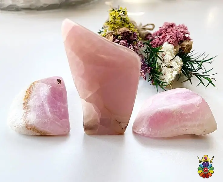 اراگونیت صورتی
